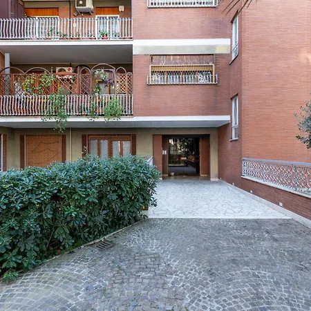 Parco degli Acquedotti 2bedroom apt-2